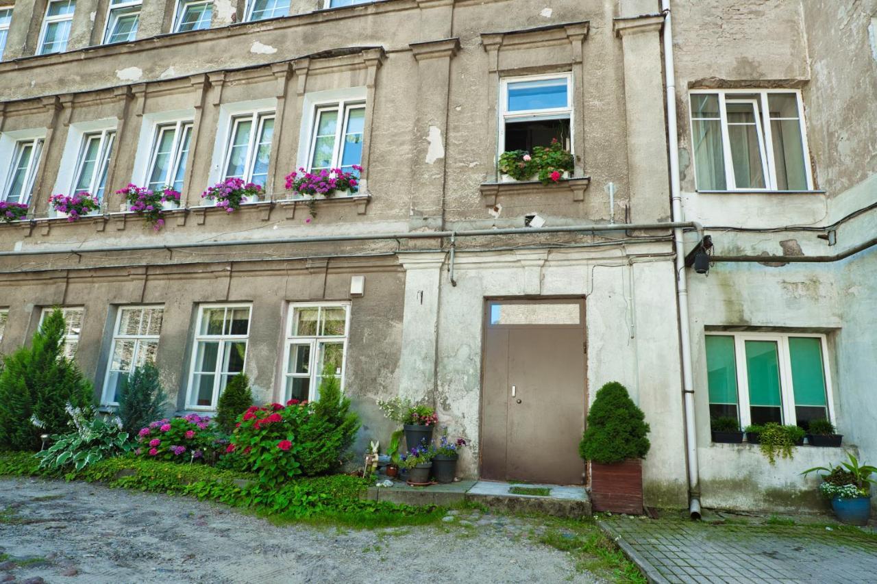 Located New Stylish In Old Town Apartment *